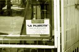 Aquí pagamos a La Pilarcita en Oxkutzcab, Yucatán. Anuncio en San Francisco, California/Fotografía: Naomi Adelson