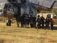 En helicóptero, agentes de la PFP trasladaron al penal federal de Nayarit a los detenidos en Oaxaca