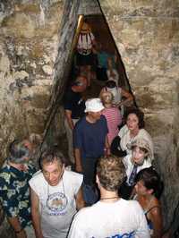 Un ejemplo de la numerosa afluencia de turistas que acude al sitio prehispánico de Palenque