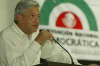 Andrés Manuel López Obrador, el pasado día 23, en una de las mesas de la Convención Nacional Democrática