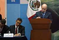 Eduardo Sojo, secretario de Economía, en la firma del pacto para estabilizar el precio de la tortilla