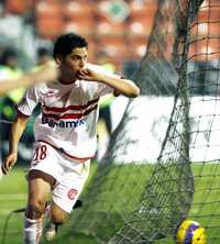 Carlos Morales marcó dos de los tres tantos con los que los choriceros vencieron al equipo peruano.