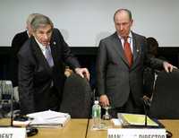 Paul Wolfowitz, presidente del BM, y Rodrigo Rato, director gerente del FMI