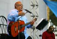 El cantautor cubano Pablo Milanés, durante su participación en el Festival de Primavera Viva la Izquierda, organizado por la delegación Iztacalco