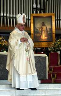 El obispo de Saltillo, Raúl Vera López, durante una homilía que ofició en la Basílica de Guadalupe en julio de 2005