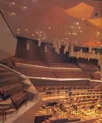 Vista parcial de la sala de conciertos de la Orquesta Filarmónica de Berlín, diseñada por Hans Scharoun, cuyo concepto acústico sigue la Sala de Conciertos Nezahualcóyotl, del Centro Cultural Universitario, en México.