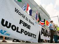 En la capital estadunidense, manifestantes exigieron el despido del presidente del Banco Mundial. La movilización se llevó a cabo el pasado martes