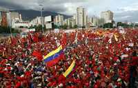 Este sábado miles de simpatizantes del presidente venezolano Hugo Chávez marcharon en la capital de ese país en apoyo de la decisión de no renovar la concesión a Radio Caracas Televisión