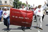 Integrantes del Comité 68 encabezaron una de las marchas por el 36 aniversario del halconazo