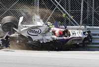 Robert Kubica fue reportado estable luego del accidente, en el cual su auto quedó destrozado