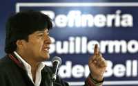 El presidente de Bolivia, Evo Morales, ayer en la refinería Guillermo Elder Bell, en Santa Cruz