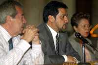 Porfirio Muñoz Ledo, Rafael Hernández y Socorro Díaz, durante la jornada de presentación de pruebas y testimonios sobre el fraude electoral