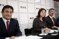 Los consejeros electorales Virgilio Andrade, Alejandra Latapí y Arturo Sánchez defendieron su permanencia en el instituto