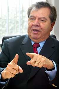 La procuración de justicia ha sido convertida en "instrumento político del Ejecutivo", señaló Porfirio Muñoz Ledo. Imagen de archivo