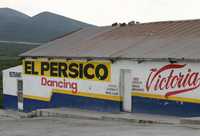 El 11 de julio de 2007 entre 20 y 25 soldados llegaron a este lugar y agredieron y violaron a las sexoservidoras del cabaret ubicado en Castaños, Coahuila