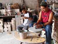 La eliminación de las cuotas compensatorias a la cerámica proveniente de China ha provocado una caída de 50 por ciento en la principal actividad de Dolores Hidalgo
