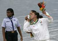 Analicia Ramírez y Lilia Pérezrul festejaron con gran emoción la medalla de plata que obtuvieron en la modalidad de dos pares de remos cortos peso ligero. Sólo fueron superadas por la dupla de Cuba