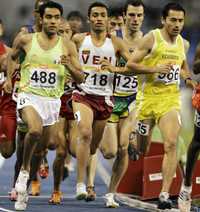 Juan Luis Barrios (488) llegó segundo en los mil 500 metros
