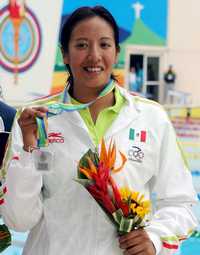 Las dos preseas de plata ganadas por la nadadora Patricia Castañeda en Río de Janeiro son un aliciente que la motiva a buscar otras metas