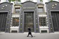 El banco francés Paribas congeló sus fondos de valores por la crisis hipotecaria en EU