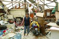 Una de las viviendas de la colonia de Los Monos, en Chetumal, Quintana Roo, destruidas por el huracán Dean