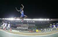 Saladino logró un salto de 8.57 metros en la justa que se lleva a cabo en Osaka