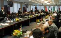 Vista general de la reunión de ministros del petróleo de la OPEP que se celebra en Viena desde ayer
