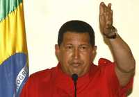 En su programa Aló, Presidente –que por primera ocasión duró ocho horas–, Hugo Chávez se quejó de algunos gobiernos europeos de izquierda que eluden contactos con él, e informó que el mandatario de Francia, Nicolas Sarkozy, lo invitó a realizar una visita oficial. La imagen fue captada el jueves pasado en Brasil