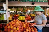 Mercado de frutas y verduras en Los Angeles, California