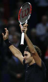 Roger Federer contó con el apoyo de los más de 9 mil fanáticos