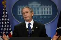 George W. Bush al hablar ayer en la Casa Blanca sobre el nuevo informe de inteligencia estadunidense que desmiente la existencia de un proyecto iraní para elaborar armas nucleares