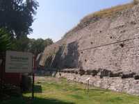 Vista parcial de Tenayuca, sitio localizado al norponiente de la ciudad de México, cuya entrada es gratuita