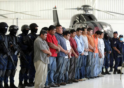 Llegan zetas al DF; nueva balacera en Tamaulipas