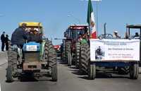Arranque de la marcha de campesinos en protesta contra del TLCAN, este viernes en Ciudad Juárez, Chihuahua