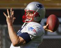 Tom Brady, quarterback de Nueva Inglaterra, durante el entrenamiento rumbo al Súper Tazón