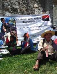 Miembros de varias ONG realizaron una marcha en Chilpancingo para conmemorar el 36 aniversario del asesinato de Genaro Vázquez y en demanda de la cancelación del capítulo agropecuario del TLCAN