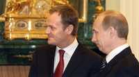 El primer ministro polaco, Donald Tusk, y el presidente Putin, después de una reunión sostenida ayer en el Kremlin