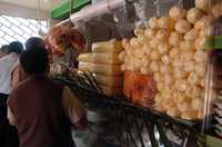En los mercados de la ciudad de Tlaxcala las amas de casa han resentido los incrementos en precios de varios productos de la canasta básica
