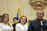 El ministro venezolano del Interior, Ramón Rodríguez Chacín, durante una conferencia de prensa ayer, en Caracas, en la que informó que conoce el lugar donde se encuentran los cuatro políticos que rebeldes colombianos planean liberar