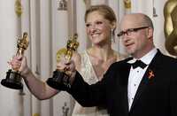 Eva Orner y Alex Gibney, el pasado domingo en la entrega de los Óscares