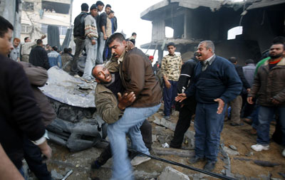 Bombardeo sobre Gaza deja 61 muertos