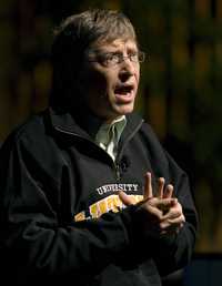 Bill Gates habla ante universitarios en Ontario, Canadá, el pasado 21 de febrero. Según Forbes, después de 13 años perdió el primer lugar entre los millonarios del mundo