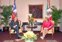 Los mandatarios Felipe Calderón, de México, y Michelle Bachelet, de Chile, sostuvieron una reunión al margen del encuentro del Grupo de Río para abordar asuntos bilaterales