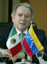 El embajador de Venezuela en México, Roy Chaderton Matos, en febrero pasado