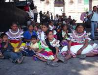 Mitin que integrantes del Movimiento Socialista de la Sierra del Sur instalaron en el zócalo de Chilpancingo, Guerrero, para exigir la entrega de paquetes de fertilizante