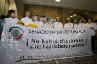 Legisladores del Frente Auténtico Progresista en el recinto de Xicoténcatl