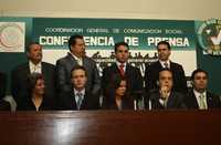 Senadores y diputados del PVEM, encabezados por Francisco Agundis, Gloria Lavara y Manuel Velasco, denunciaron los peligros que acarrea para la libertad de expresión la propuesta panista