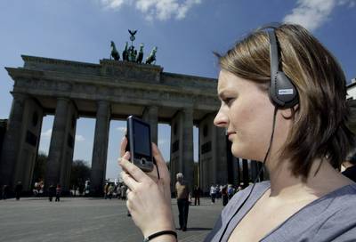 Revive la tecnología al odiado Muro de Berlín