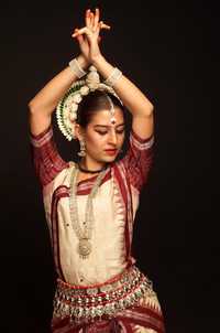 Djahel Vinaver, elogiada como la mejor bailarina de danza india que existe en México
