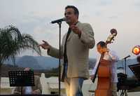 Fernando de la Mora ofreció un concierto en un hotel de Morelos, donde anunció la edición de su álbum